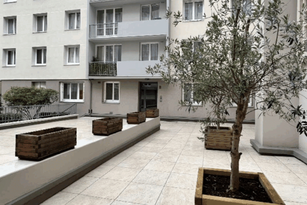 Extérieur rue Desnouettes